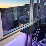 Viewtopia - Where Glows Beneath Your Feet By Flat Mаnаger Lägenhet