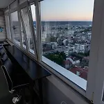 Viewtopia - Where Glows Beneath Your Feet By Flat Mаnаger Lägenhet