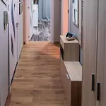 Viewtopia - Where Glows Beneath Your Feet By Flat Mаnаger Lägenhet