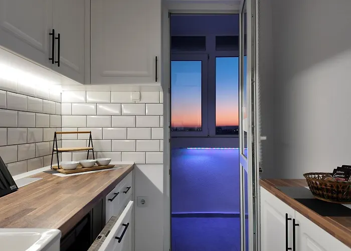 Viewtopia - Where Glows Beneath Your Feet By Flat Mаnаger Apartment Varna