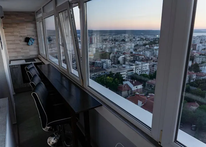 Viewtopia - Where Glows Beneath Your Feet By Flat Mаnаger Apartment