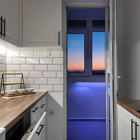 Viewtopia - Where Glows Beneath Your Feet By Flat Mаnаger Apartment Varna