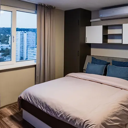 Viewtopia - Where Glows Beneath Your Feet By Flat Mаnаger * Varna